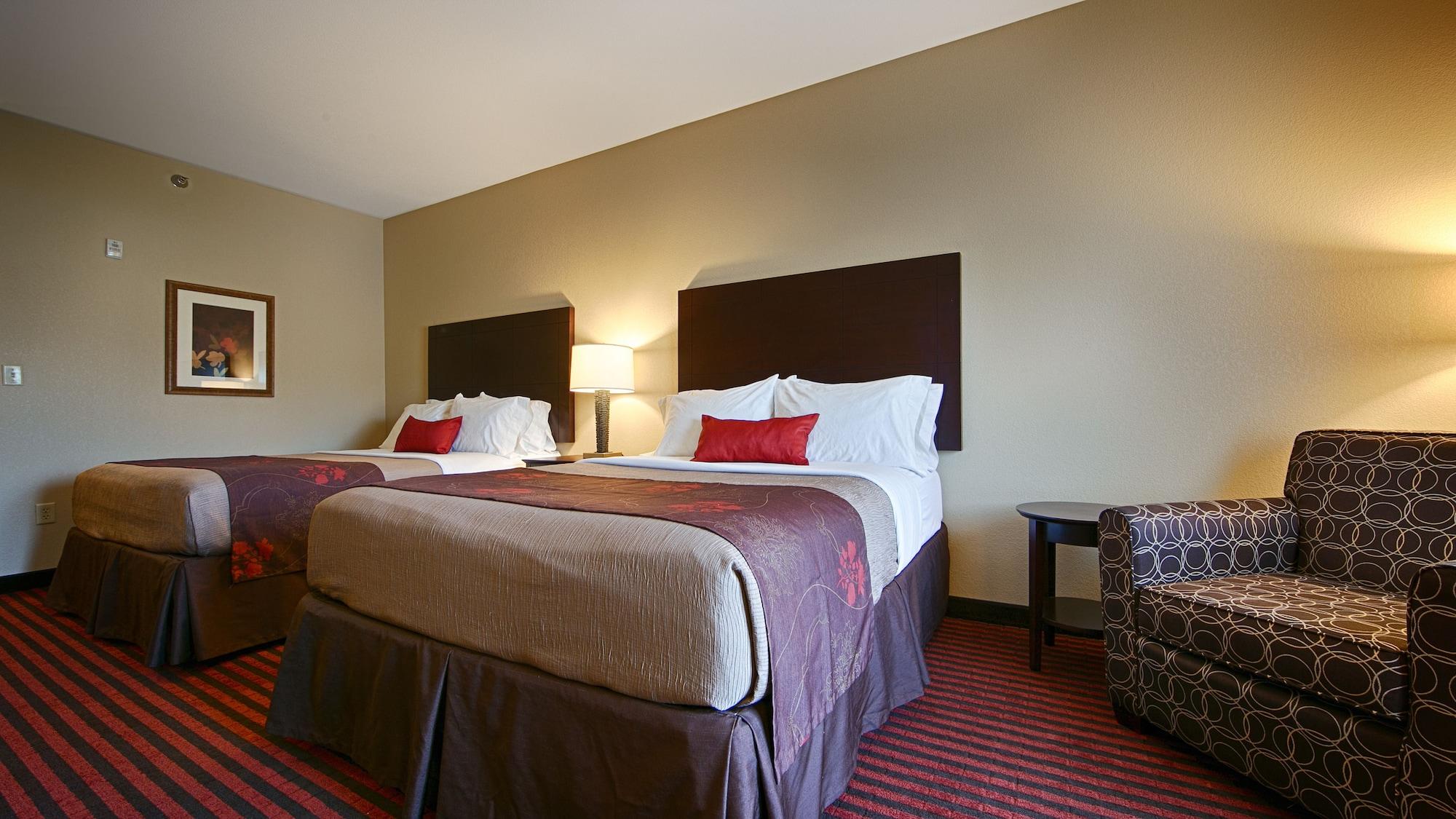 Best Western Plus Louisa Exterior photo