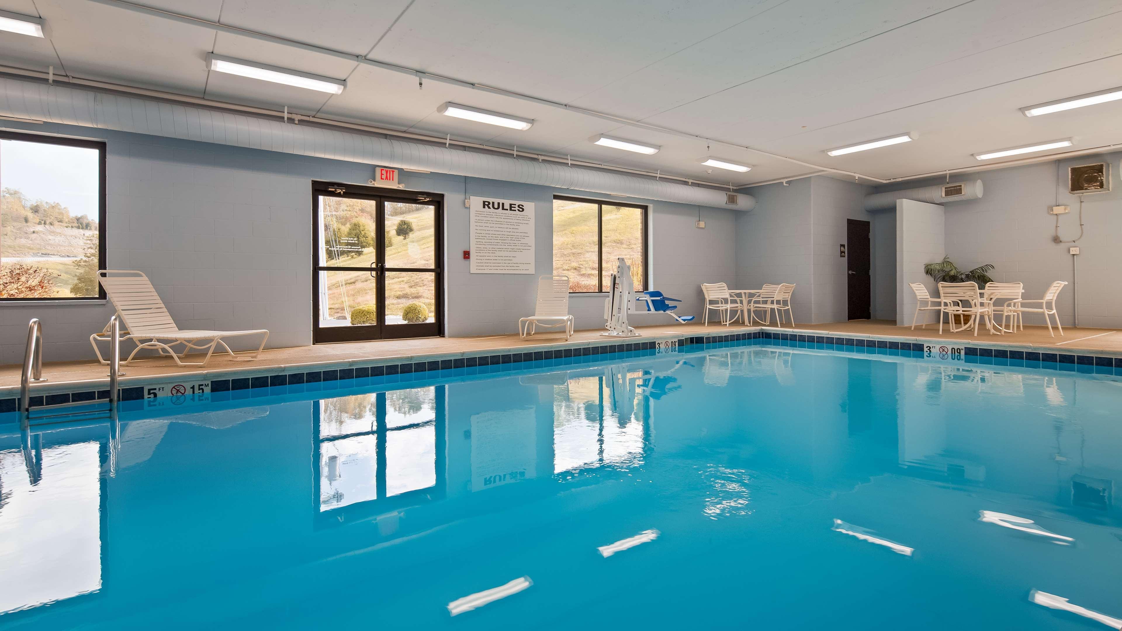 Best Western Plus Louisa Exterior photo