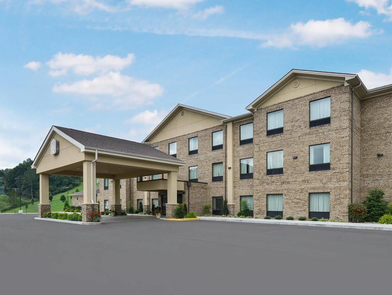 Best Western Plus Louisa Exterior photo